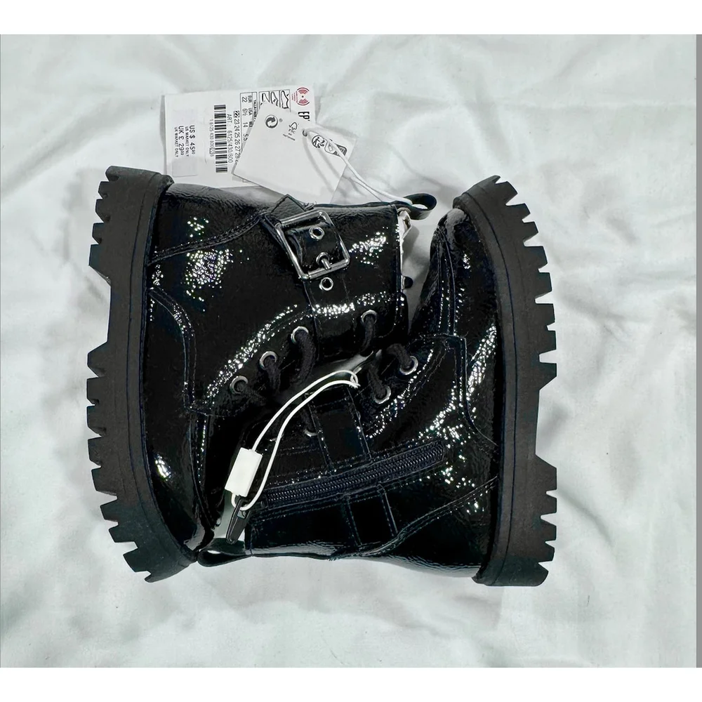 Zara Kids Buckled boots Size 6.5